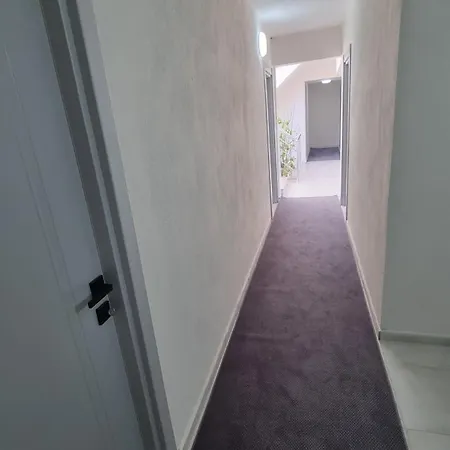 Bed and breakfast Ugem *